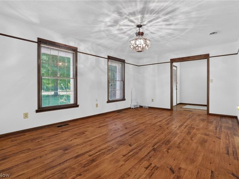 12757 Chamberlain Road, Aurora, OH 44202 Photo 4