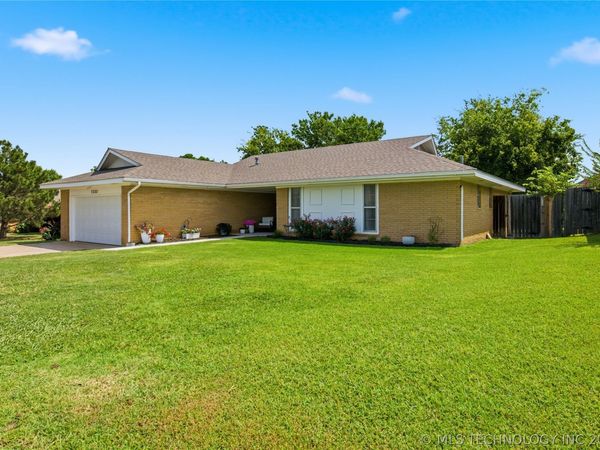 1332 Whispering Hills , Ada, OK 74820