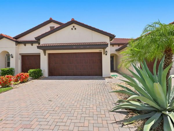 5305 STOIC VALE DRIVE , WIMAUMA, FL 33598