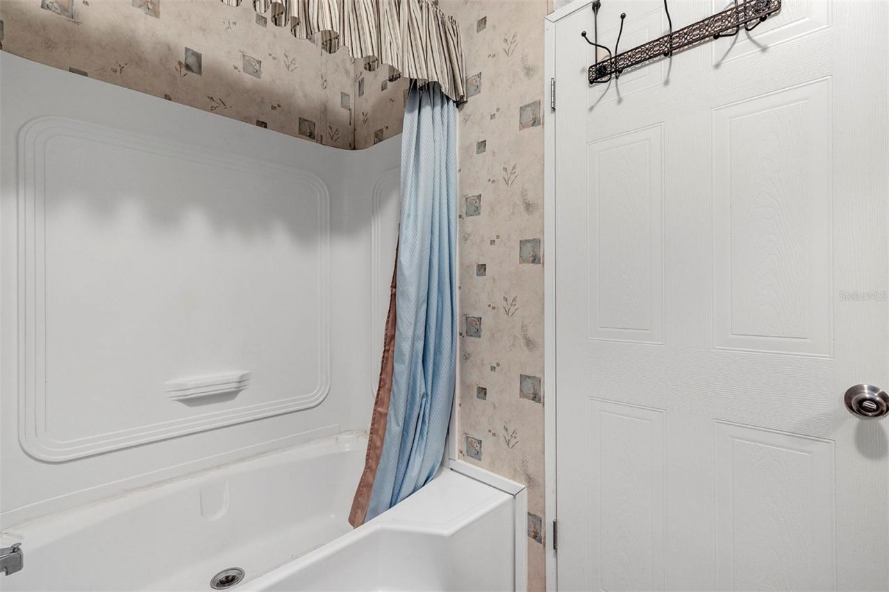 2756 NE 34th Road , Coleman, FL 33521 Photo