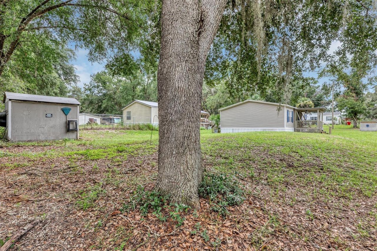 2756 NE 34th Road , Coleman, FL 33521 Photo