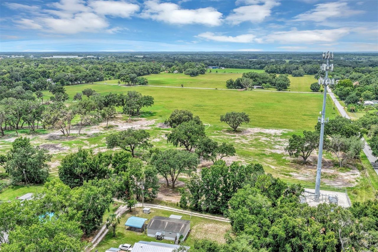 2756 NE 34th Road , Coleman, FL 33521 Photo