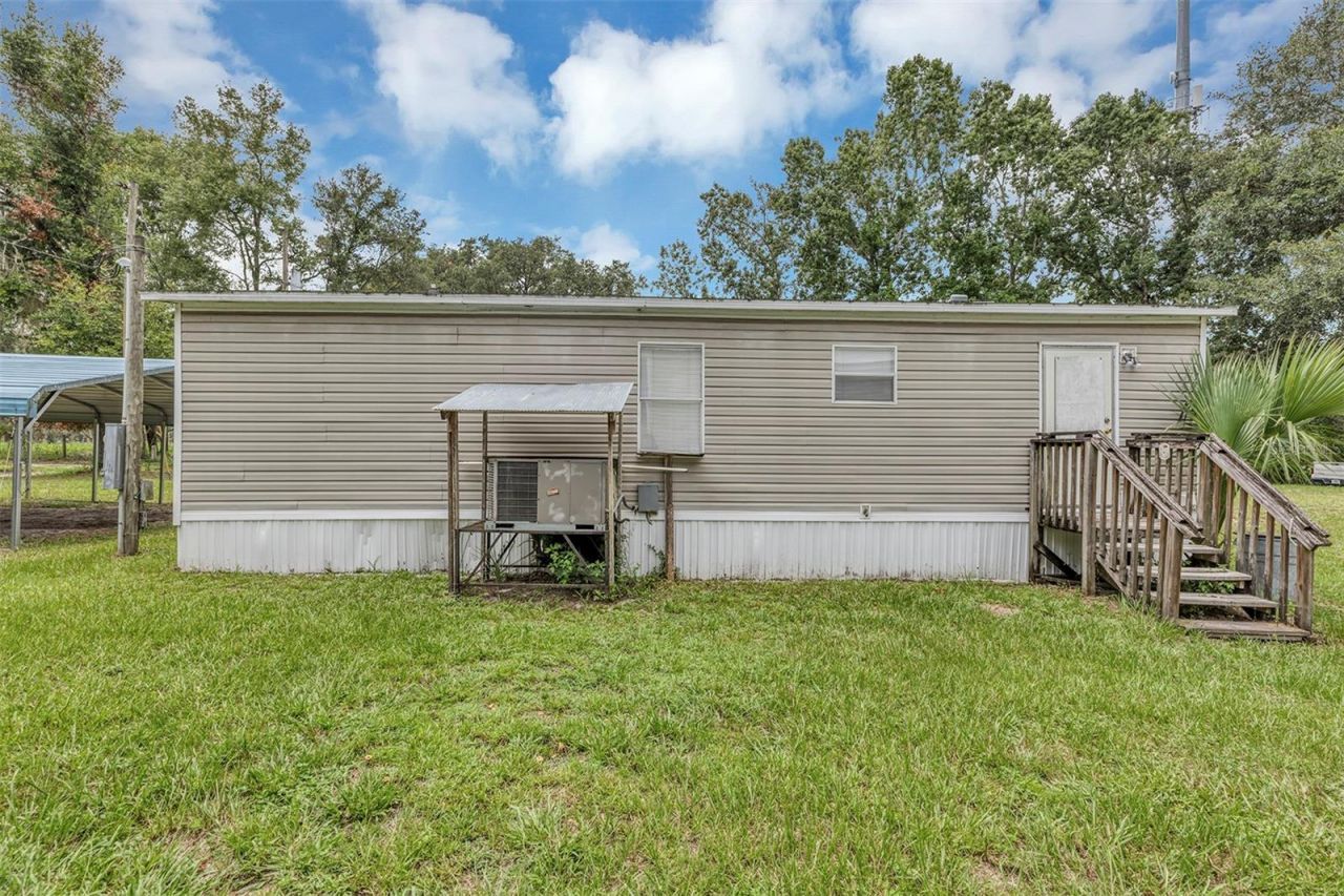 2756 NE 34th Road , Coleman, FL 33521 Photo