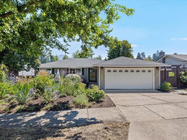 1348 Ramada Avenue, Medford, OR 97504