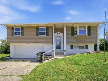187 Golfwood Drive, West Carrollton, OH 45449