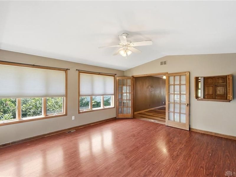 187 Golfwood Drive, West Carrollton, OH 45449 Photo 24
