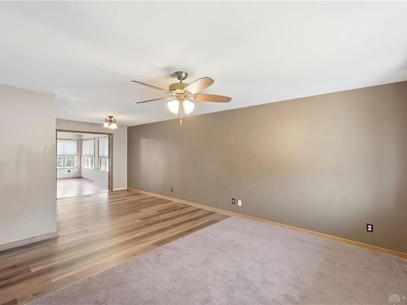 187 Golfwood Drive, West Carrollton, OH 45449 Photo 8