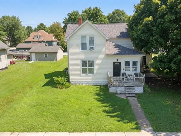 111 W 4th North Street, Mount Olive, IL 62069