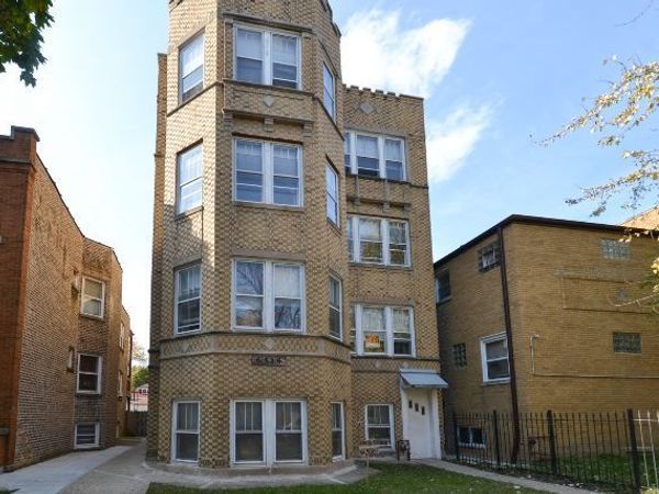 6326 N Artesian Avenue , Unit 3R, Chicago, IL 60659