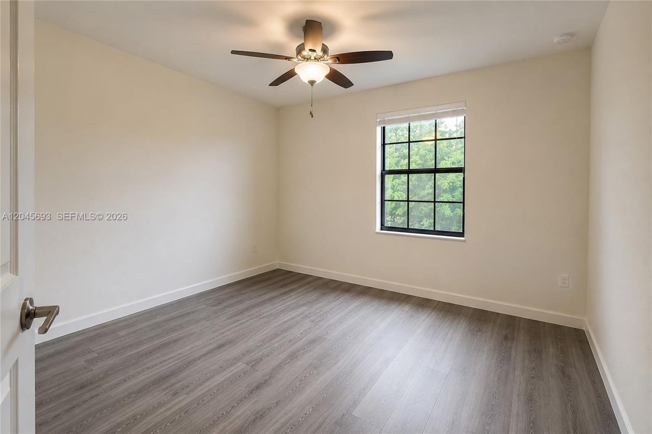 312 SE 37th Ter , Homestead, FL 33033 Photo