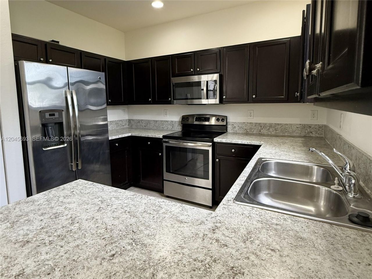 312 SE 37th Ter , Homestead, FL 33033 Photo