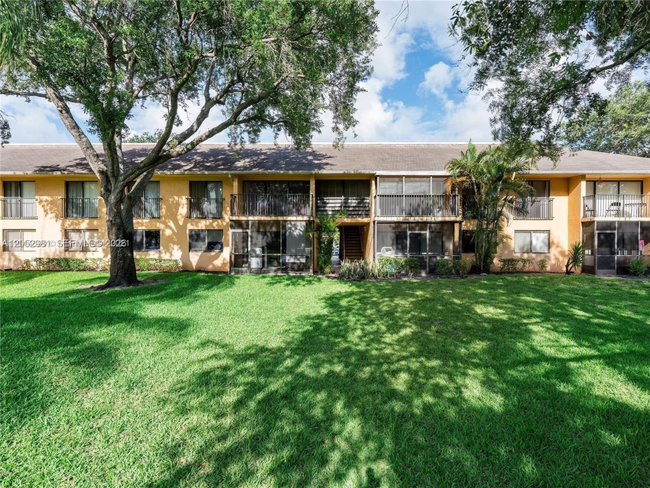 5801 Washington St , Unit 10, Hollywood, FL 33023 Photo