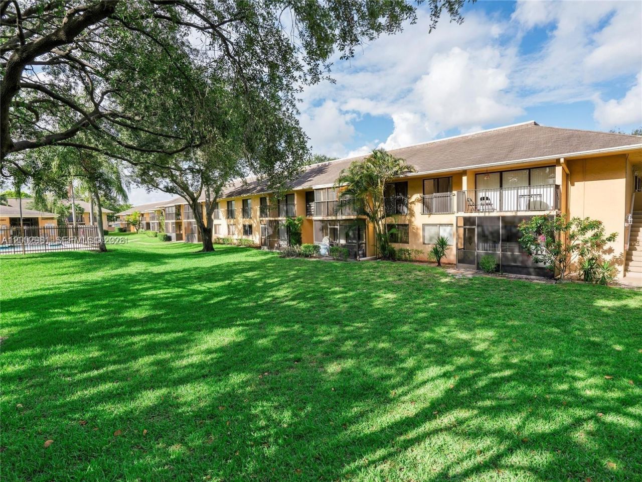 5801 Washington St , Unit 10, Hollywood, FL 33023 Photo
