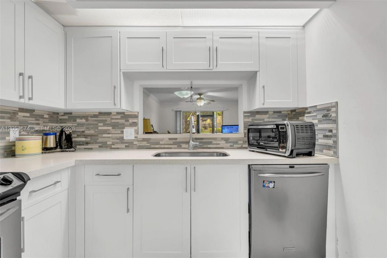 12651 SW 16th Ct , Unit 105B, Pembroke Pines, FL 33027 Photo