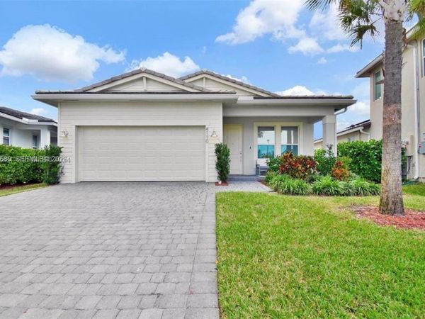 4110 Bonita Way , Deerfield Beach, FL 33064