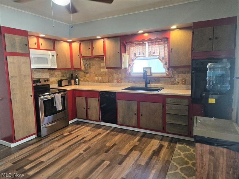 620 Franklin Avenue, Conesville, OH 43811 Photo 6