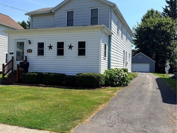 40 Pulaski Street, Auburn, NY 13021