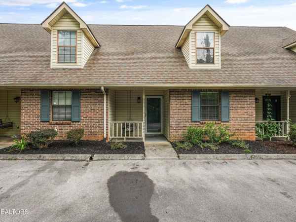 9005 Fountain Brook Lane, Knoxville, TN 37923