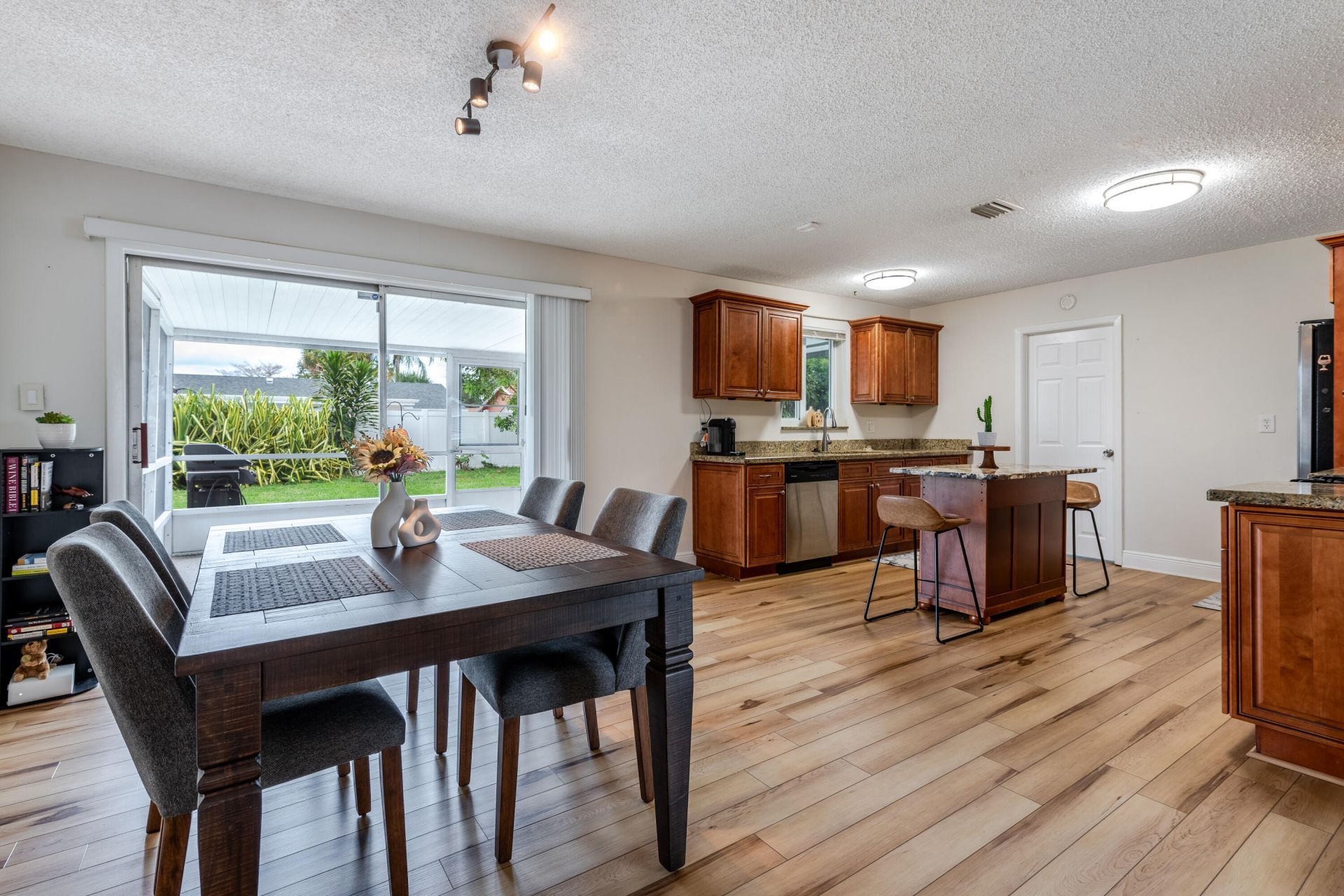 4317 Applecrest Drive, Palm Beach Gardens, FL 33410 Photo