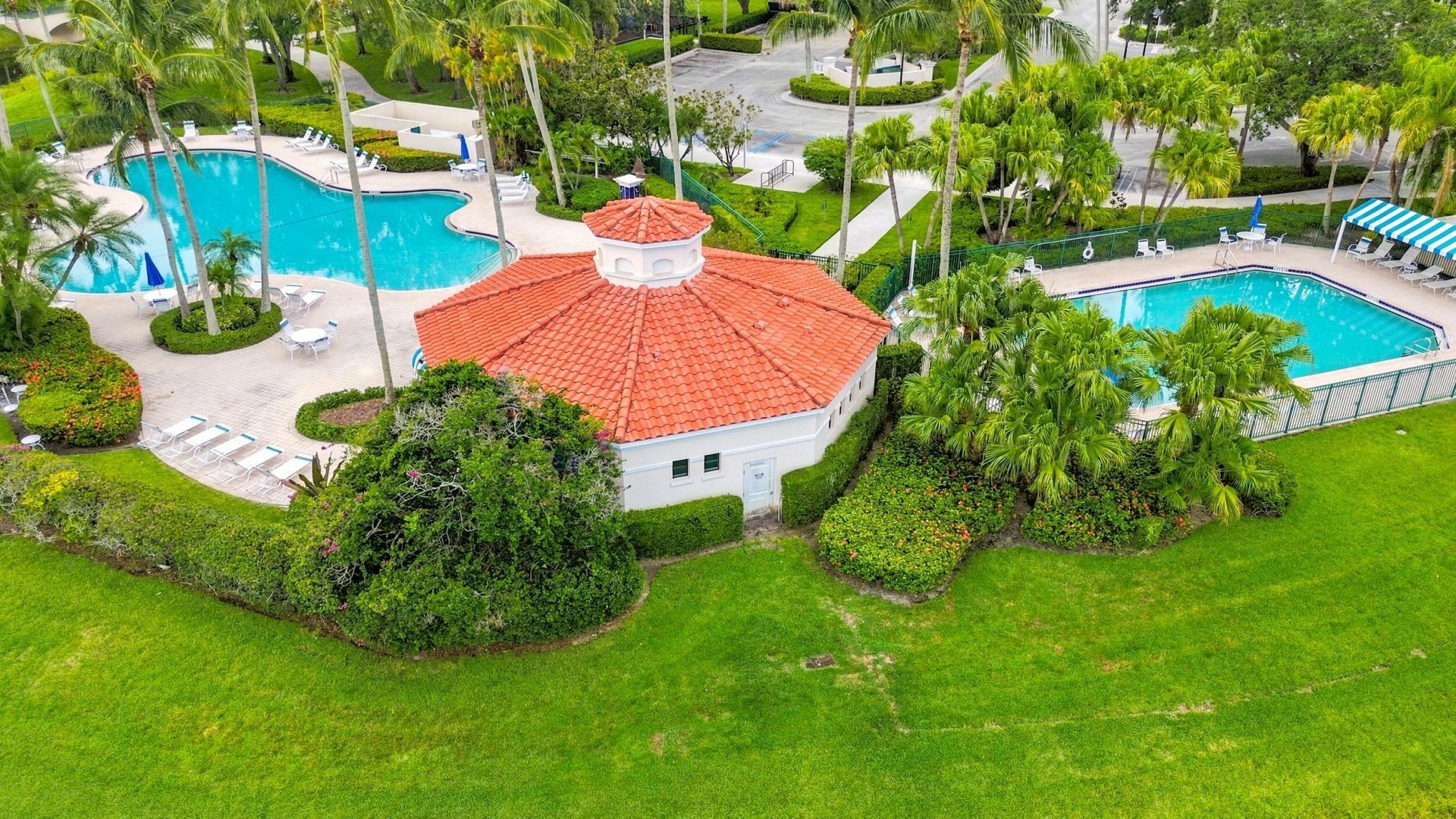 7780 Pine Island Way, West Palm Beach, FL 33411 Photo