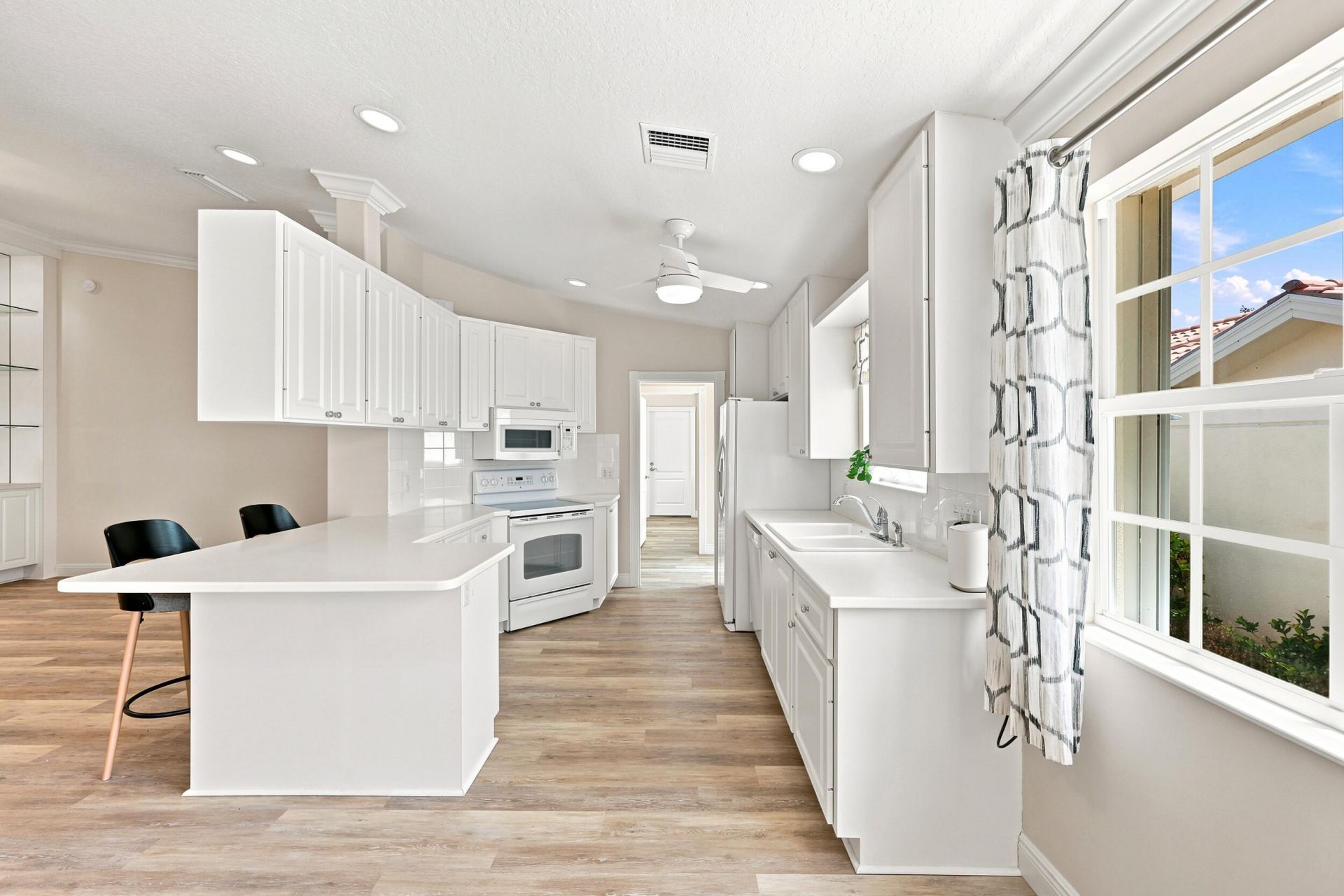 7780 Pine Island Way, West Palm Beach, FL 33411 Photo