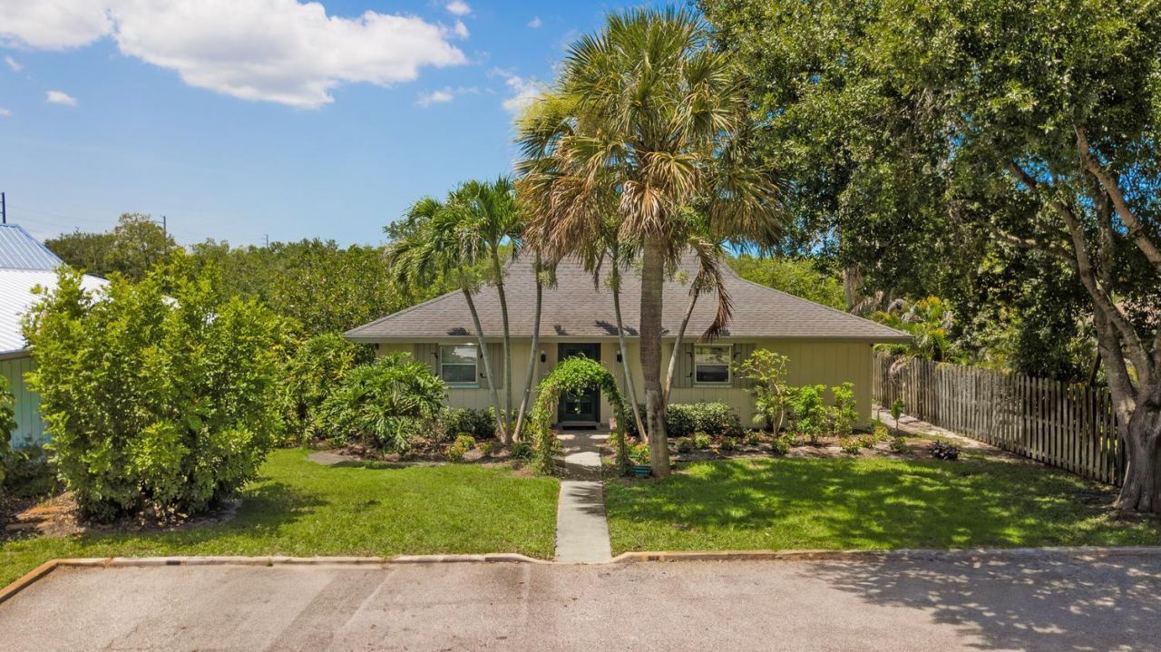 322 SW Indian Groves Drive, Stuart, FL 34994 Photo