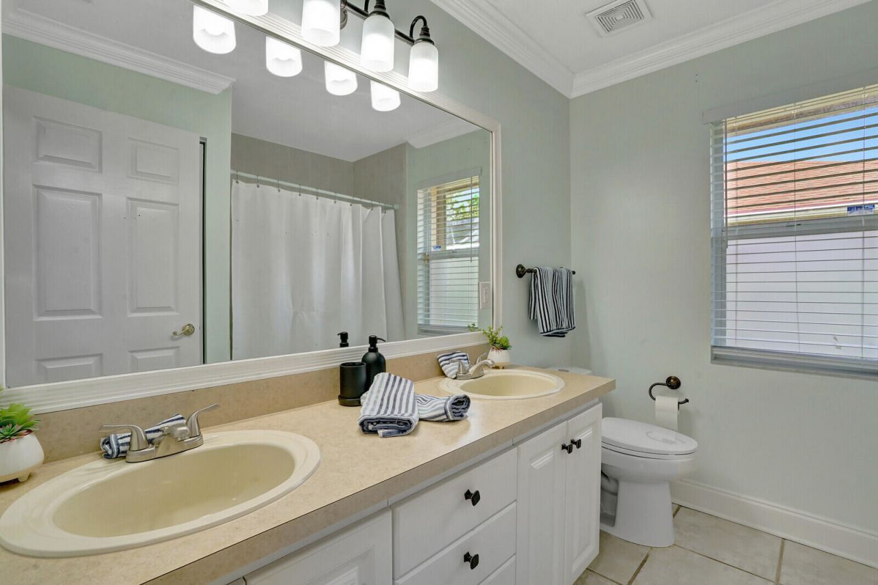 13709 Columbine Avenue, Wellington, FL 33414 Photo
