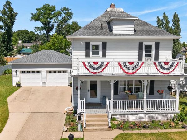 232 7th Street NW, Valley City, ND 58072