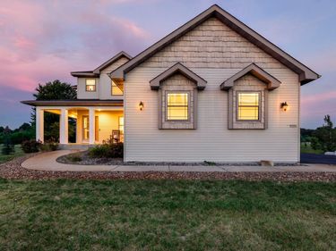 9352 67th Street NW, Annandale, MN 55302