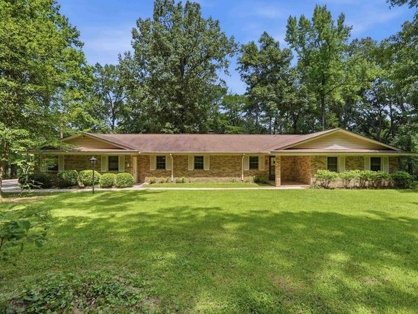 623 Beverly Drive, Benton, AR 72019