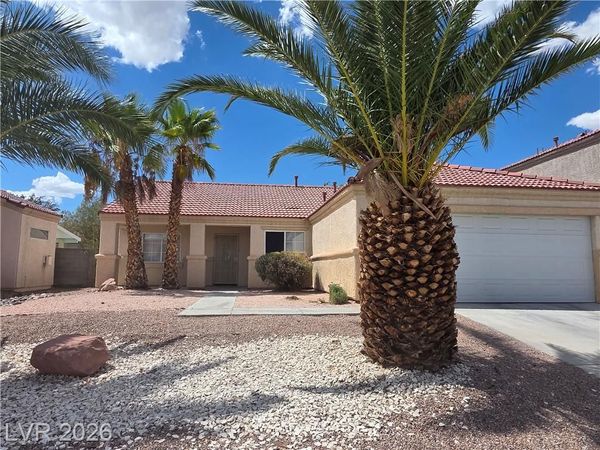 6119 MAGIC MESA Street, North Las Vegas, NV 89031