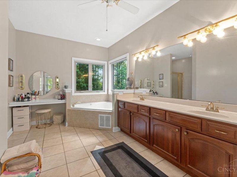 820 Indian Lakes Boulevard, Washington Township, OH 45113 Photo 23