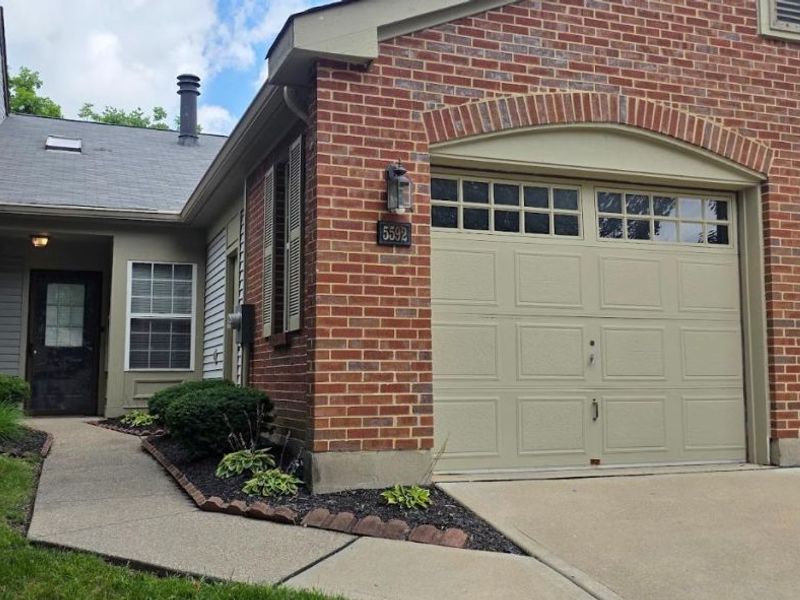 5592 Regimental Place, Cincinnati, OH 45239 Photo 1