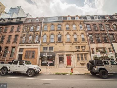 2116 WALNUT STREET , Unit 2F, PHILADELPHIA, PA 19103