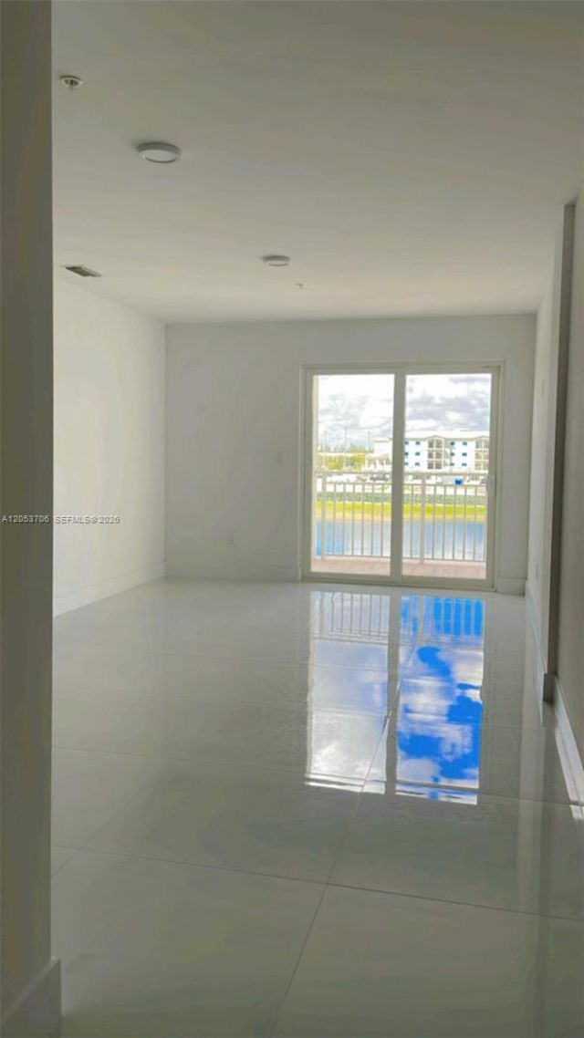 10950 NW 82nd St , Unit 422, Doral, FL 33178 Photo