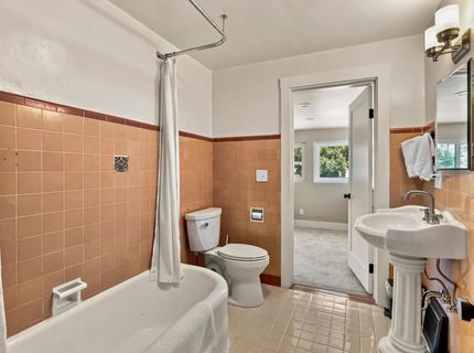 1439 43rd St, Sacramento, CA 95819 Photo