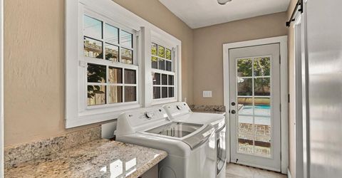 1439 43rd St, Sacramento, CA 95819 Photo