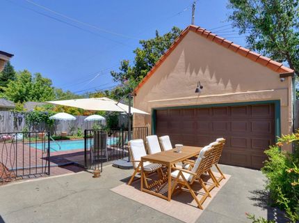 1439 43rd St, Sacramento, CA 95819 Photo