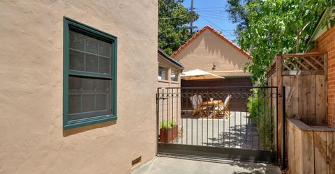 1439 43rd St, Sacramento, CA 95819 Photo