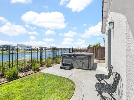 2158 Mulholland Dr, Lathrop, CA 95330 Photo