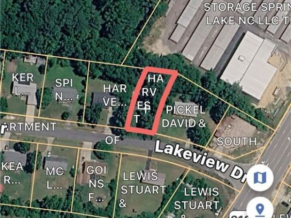 80 Lakeview Drive, Spring Lake, NC 28390
