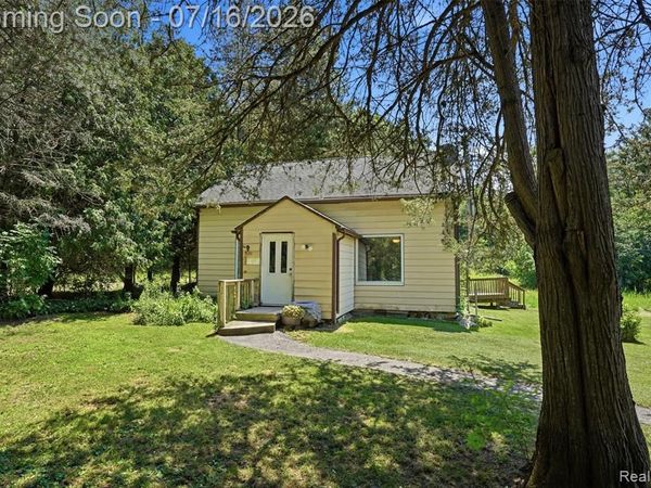 9490 Clark Road , Bath Twp, MI 48823