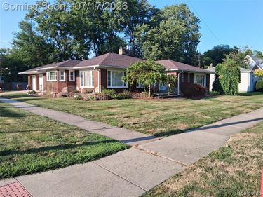 1460 Monroe Street, Carleton Vlg, MI 48117