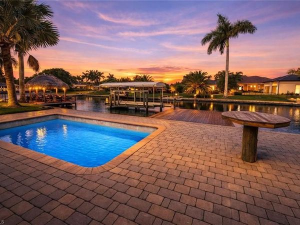 5214 Stratford CT , CAPE CORAL, FL 33904