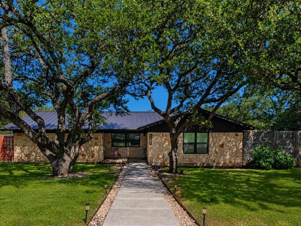 6602 Wolfcreek PASS, Austin, TX 78749