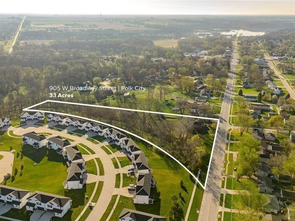 905 W Broadway Street, Polk City, IA 50226