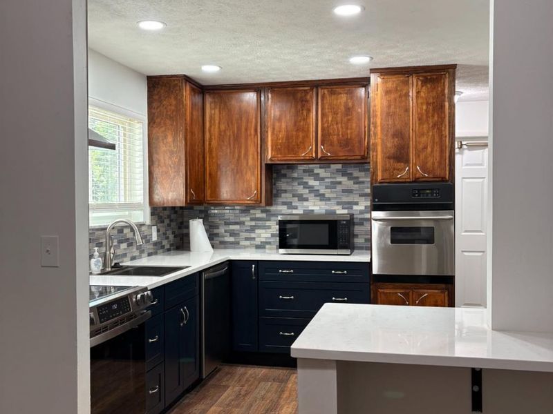 1352 Meredith Drive, Cincinnati, OH 45231 Photo 3