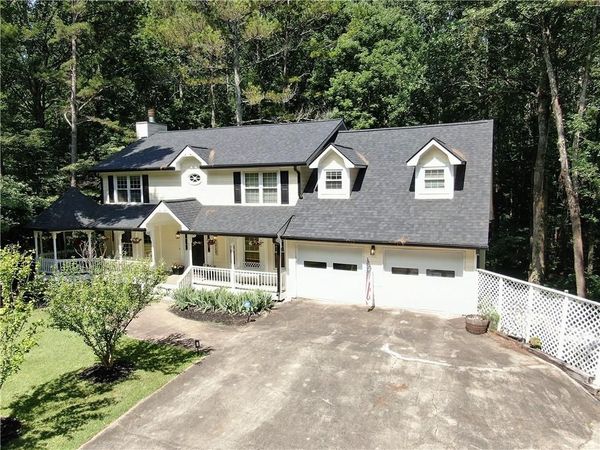 3155 Laura Lane , Douglasville, GA 30135