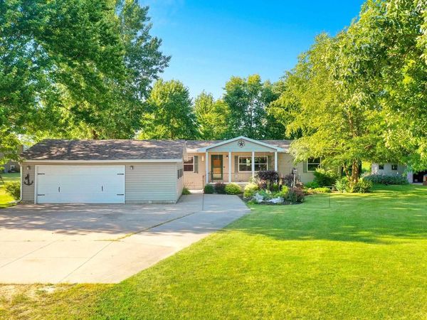 W10298 SCHOOL ROAD, Hortonville, WI 54944