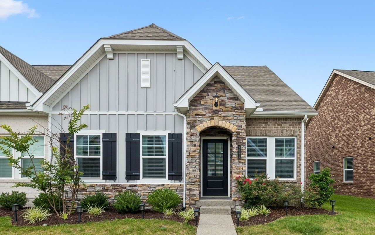 9084 Headwaters Dr, Franklin, TN 37064 Main Photo